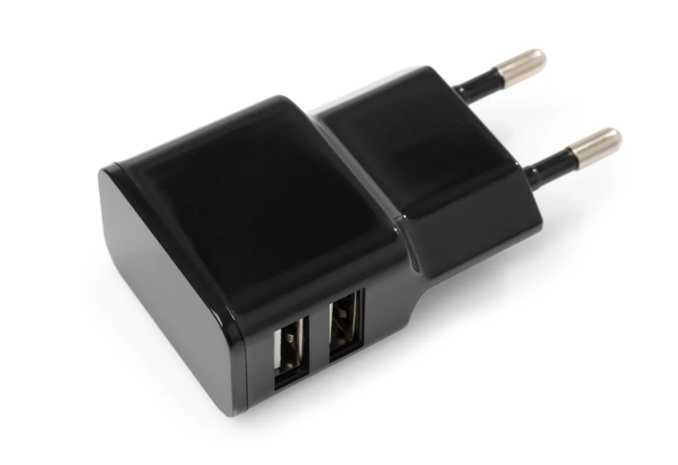 Зарядний пристрій Vinga 2 Port USB Wall Charger 2.1A (VCPWCH2USB2ABK)