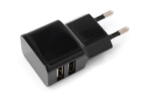 Зарядний пристрій Vinga 2 Port USB Wall Charger 2.1A (VCPWCH2USB2ABK)