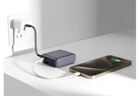 Батарея універсальна Vinga 10000 mAh 35W Display Cable (VPBB1035C)