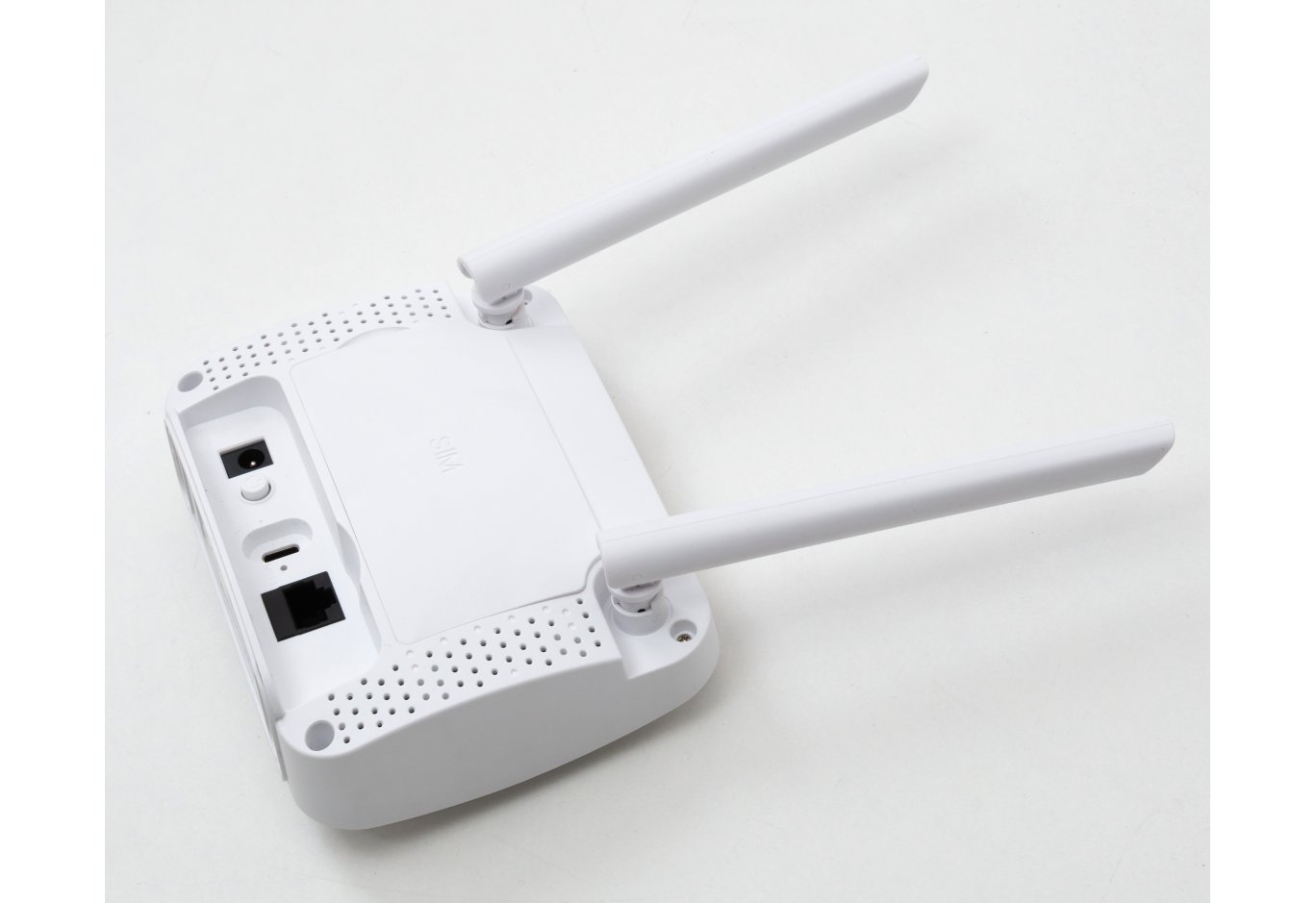 Маршрутизатор Vinga IndHome 4G C101 (VMRL-C101W)