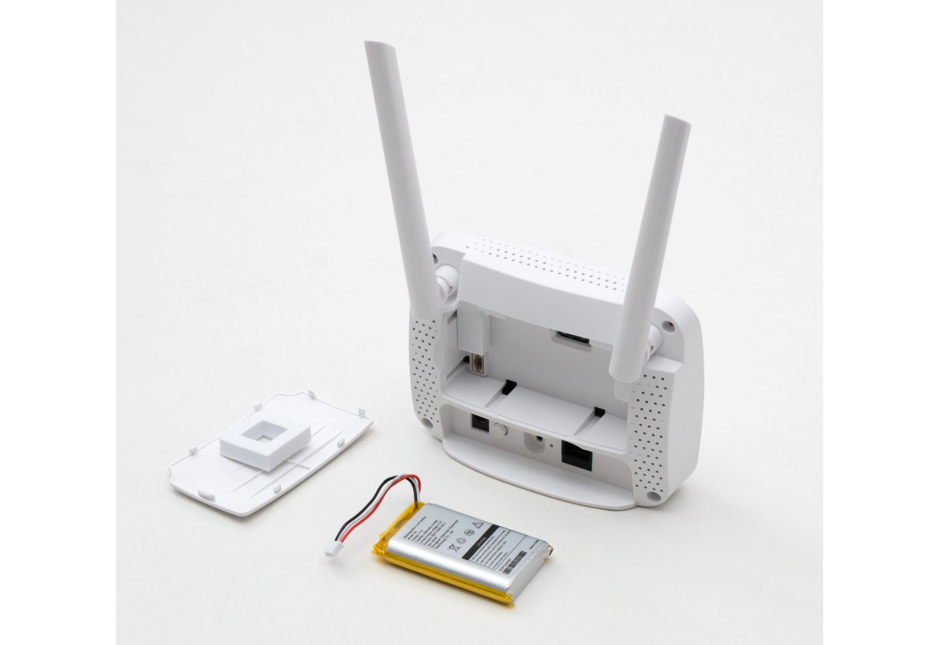 Маршрутизатор Vinga IndHome 4G C101 (VMRL-C101W)