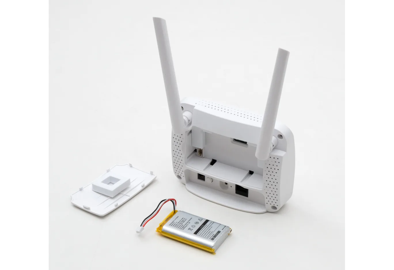 Маршрутизатор Vinga IndHome 4G C101 (VMRL-C101W)
