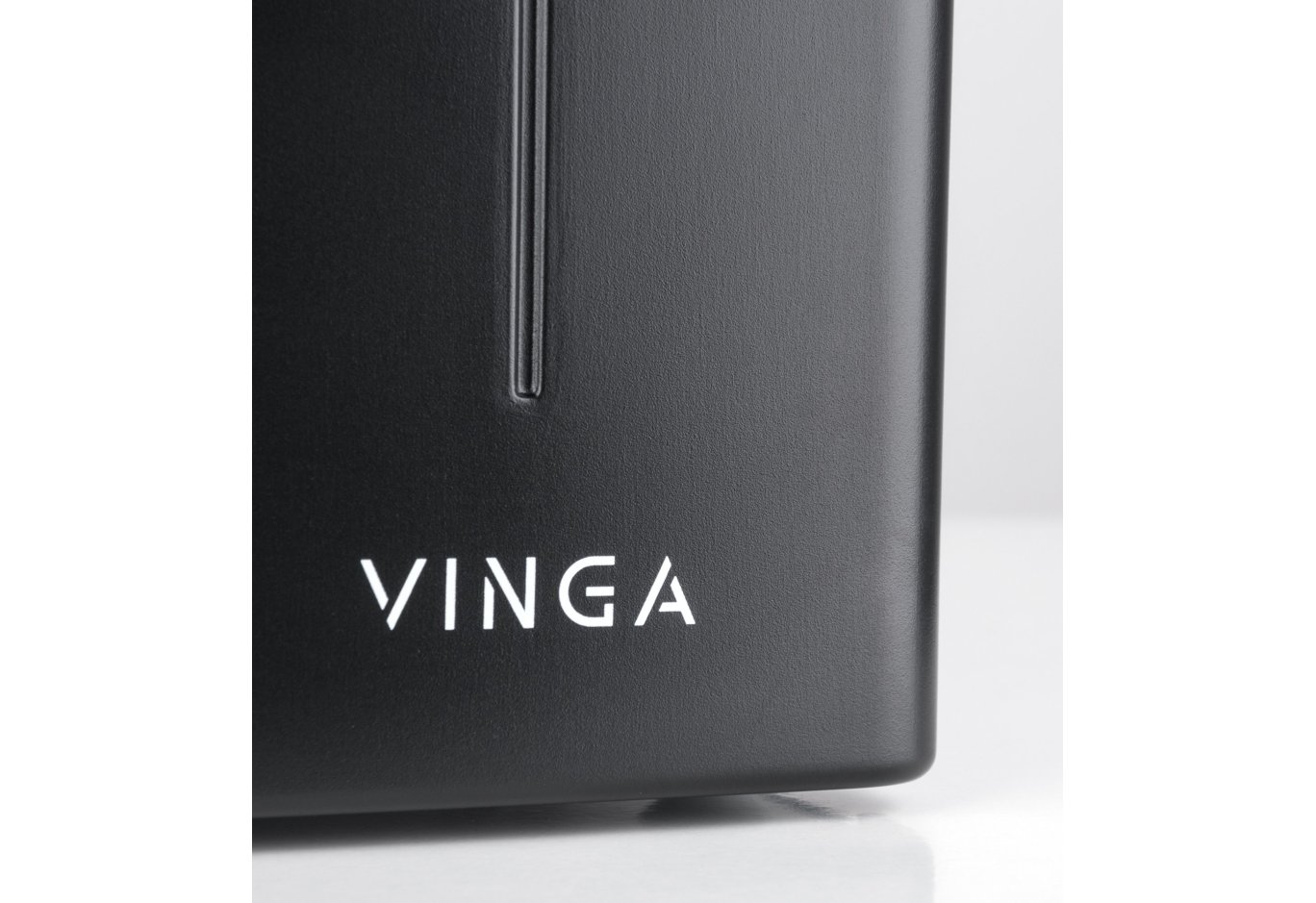 Пристрій безперебійного живлення Vinga LED 1500VA metal case (VPE-1500M)