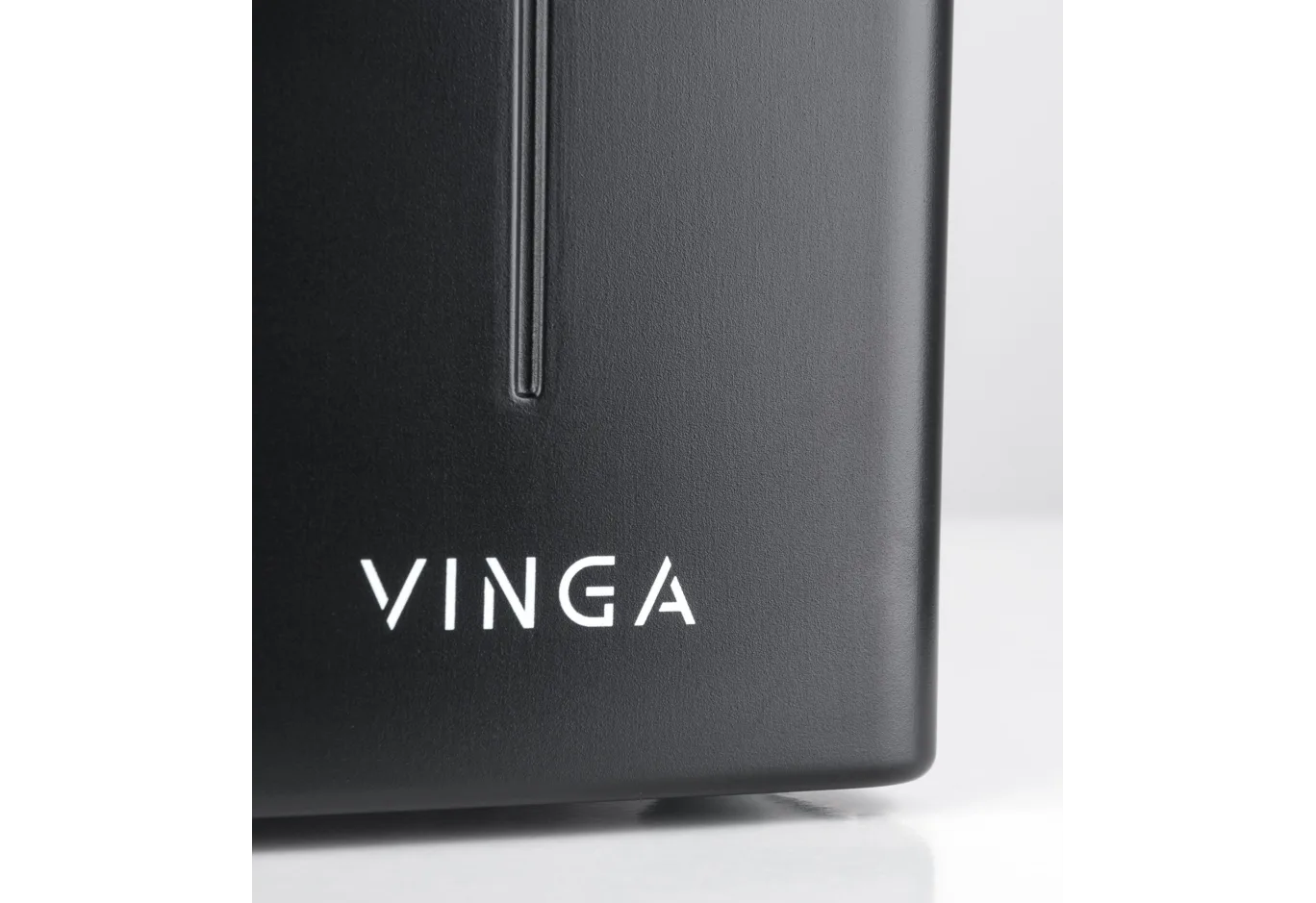 Пристрій безперебійного живлення Vinga LED 2000VA metall case (VPE-2000M)