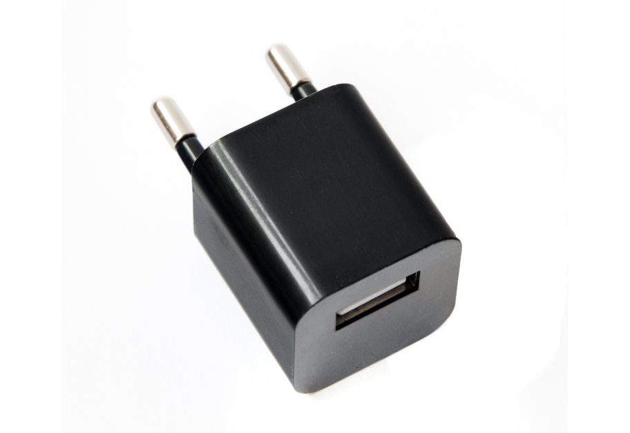 Зарядний пристрій Vinga CB 03 SOLO Black 5V 1A (LPA0030BK)