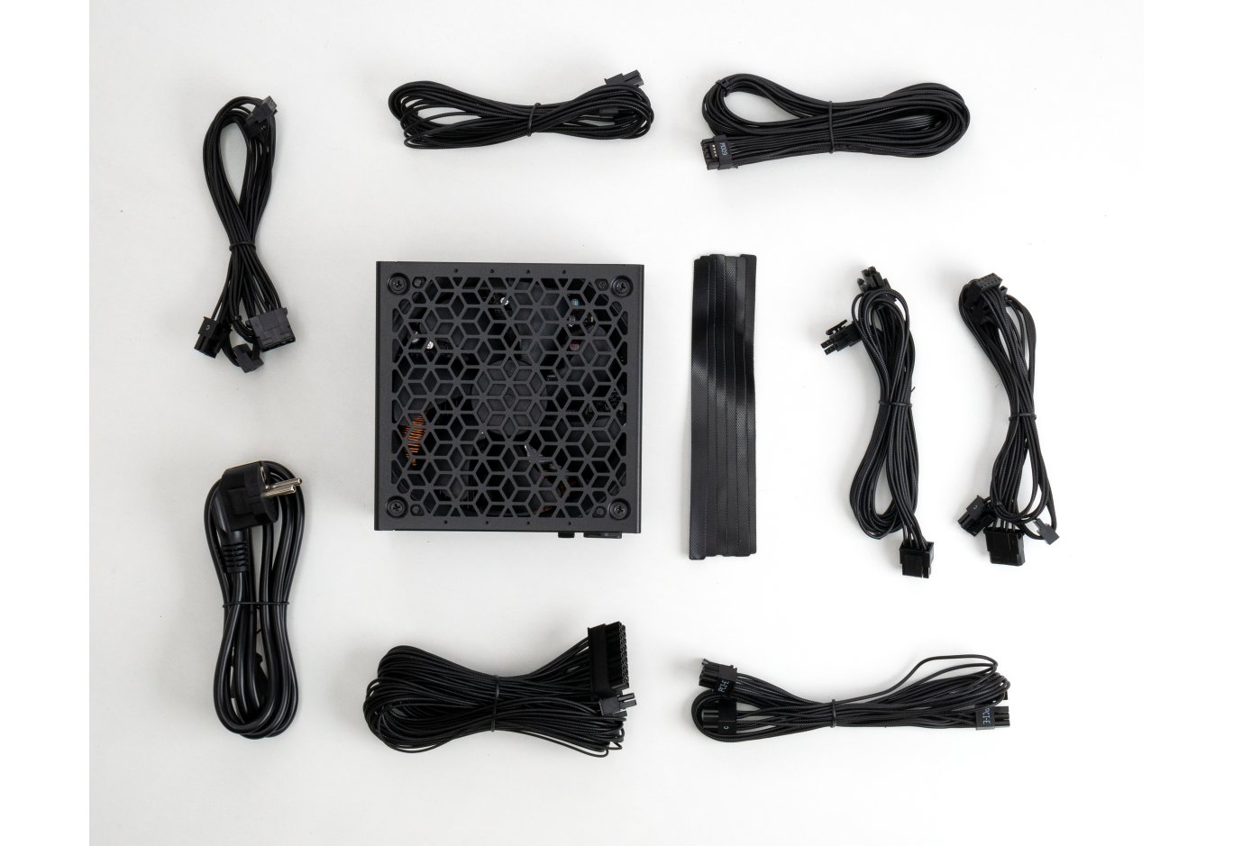 Блок живлення Vinga 750W (VPS-750GV3)